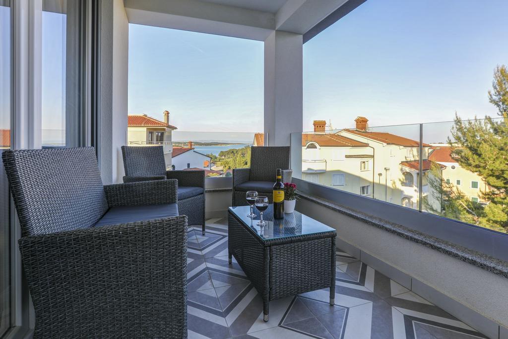 Viras Luxury Holiday Premantura Luaran gambar
