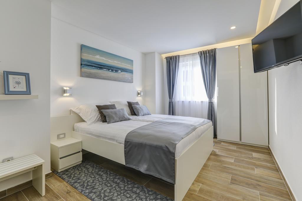 Viras Luxury Holiday Premantura Luaran gambar